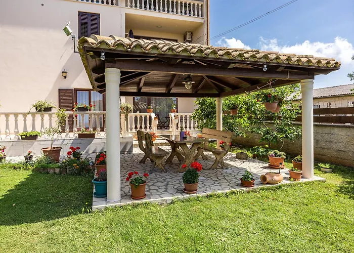 Radosevic 아파트 *